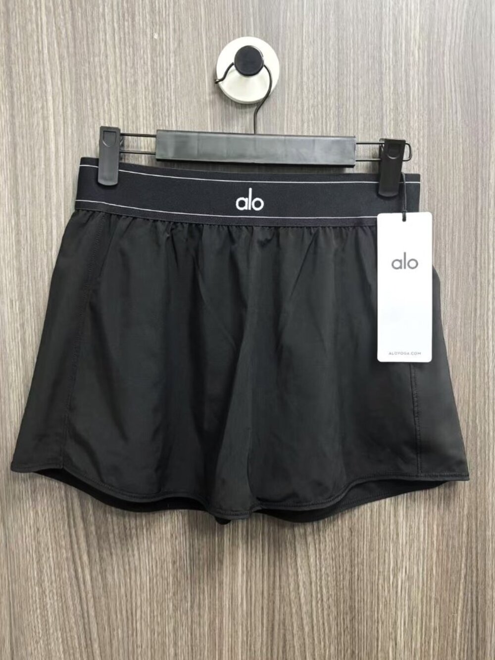 ✨Alo Match Point High-Waisted Tennis Mini Skirt (Black) 🖤 - Picture 5 of 6